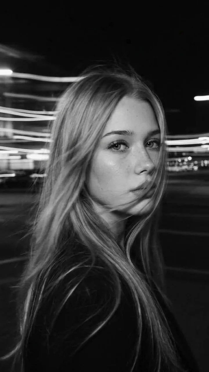 Black-and-White Over-the-Shoulder Street Portrait